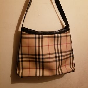 Burberry purse